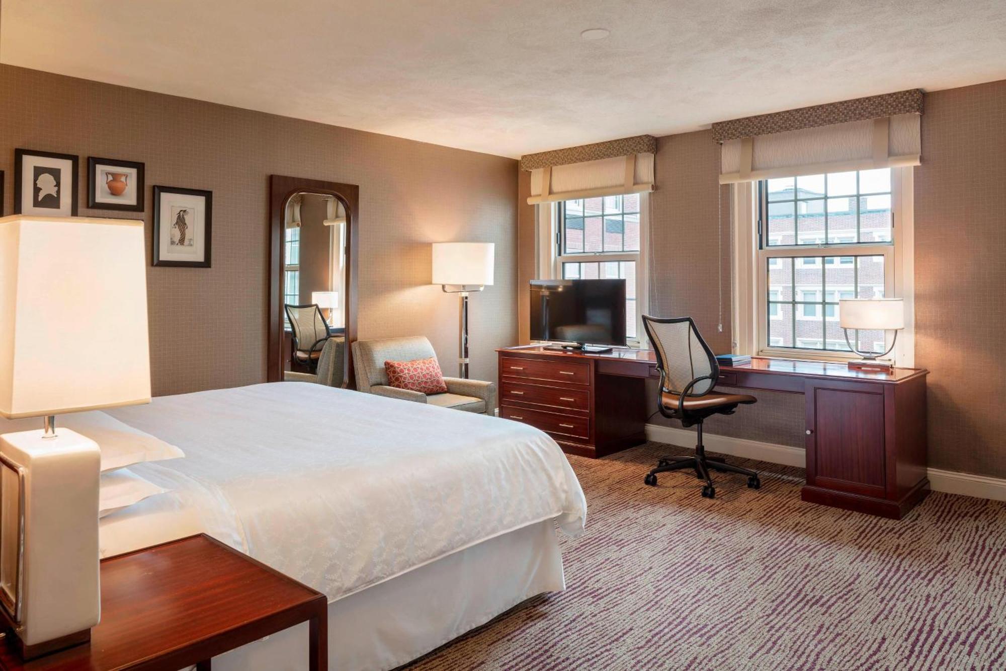Sheraton Commander Hotel Cambridge Bagian luar foto
