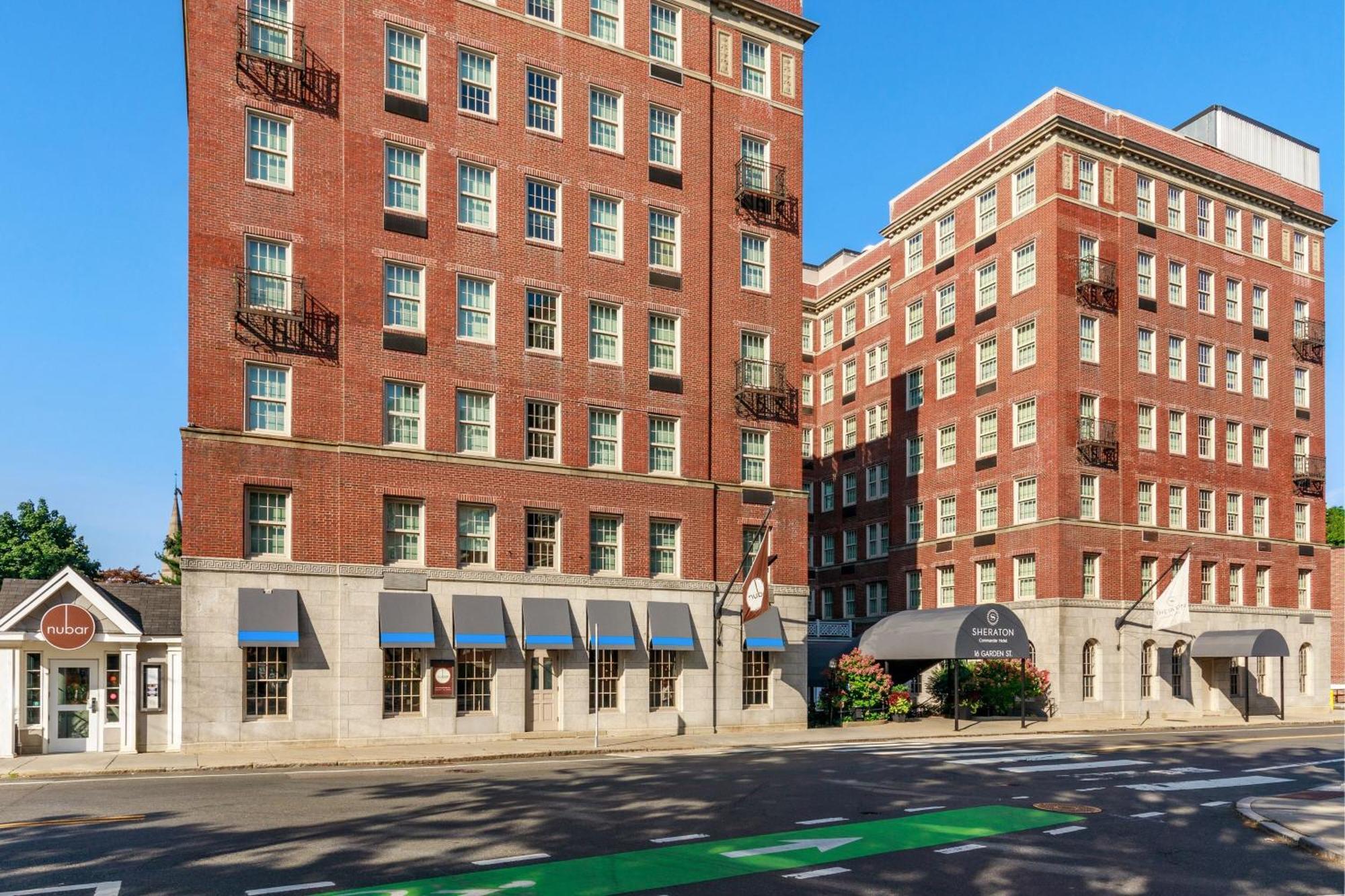 Sheraton Commander Hotel Cambridge Bagian luar foto